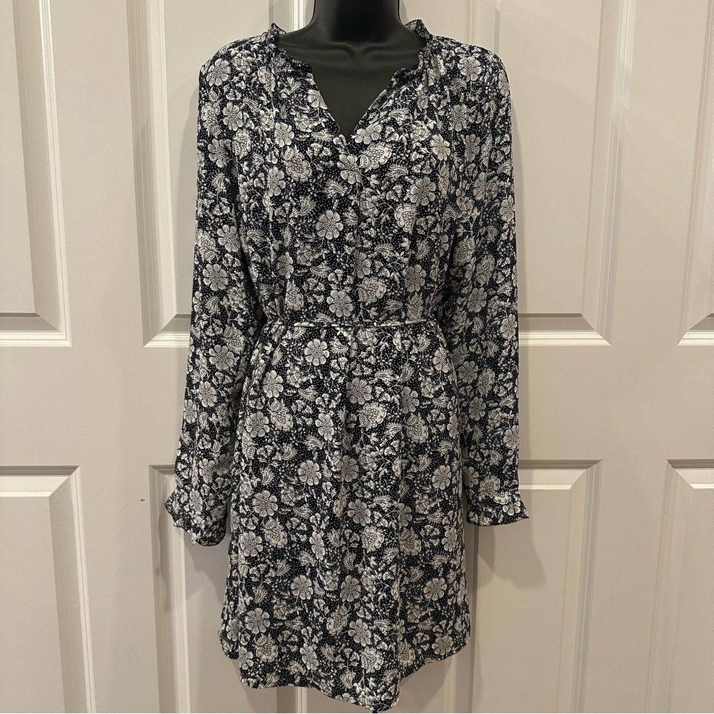 LOFT Black and White Floral Dress